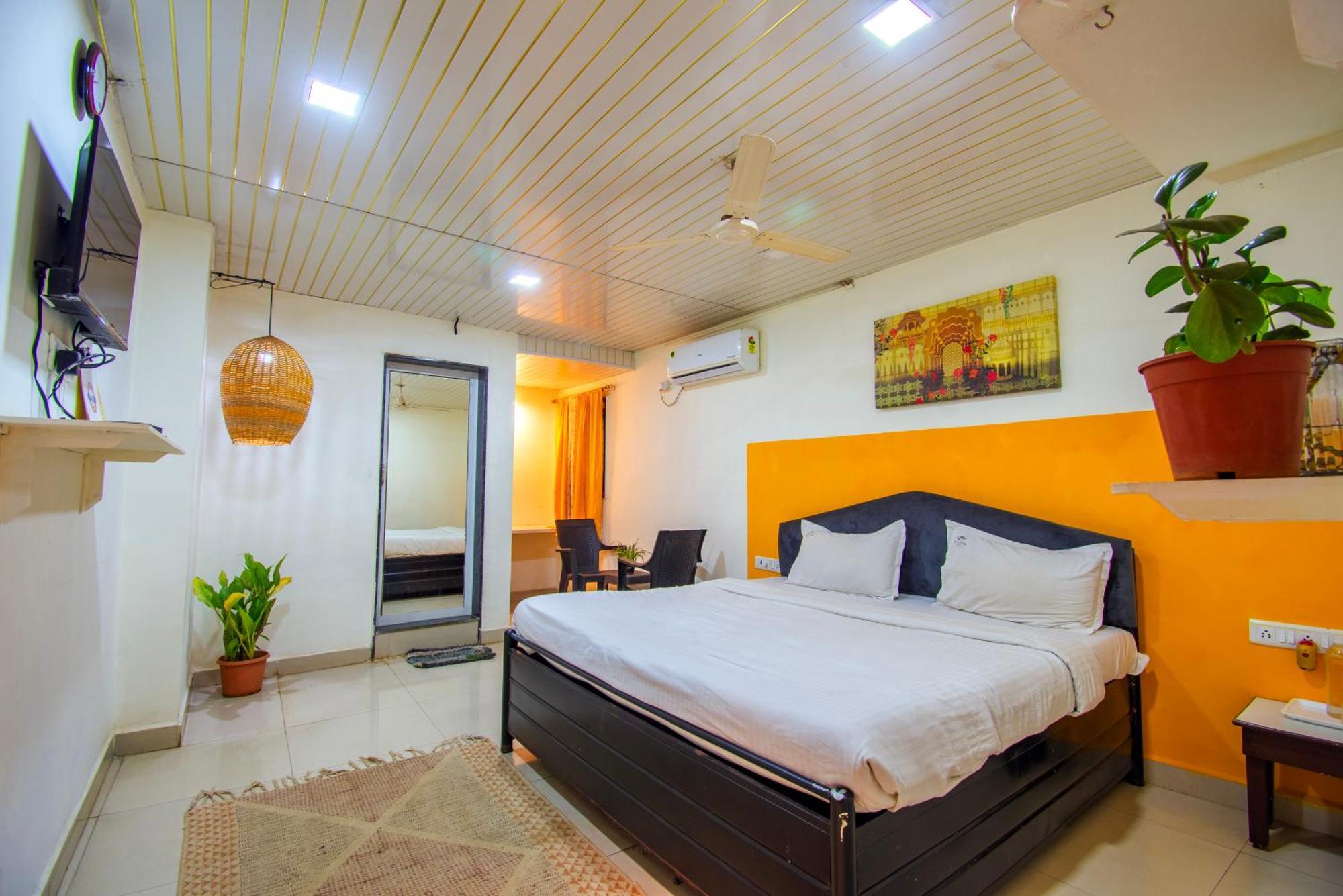 Flora Ecostay Resort And Spa 罗纳瓦拉 外观 照片